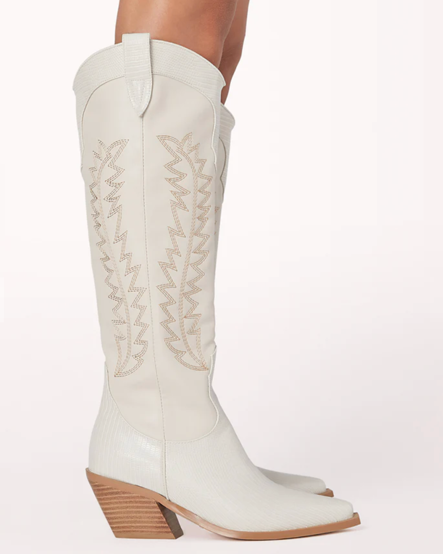 BILLINI Ukiri Boots - White